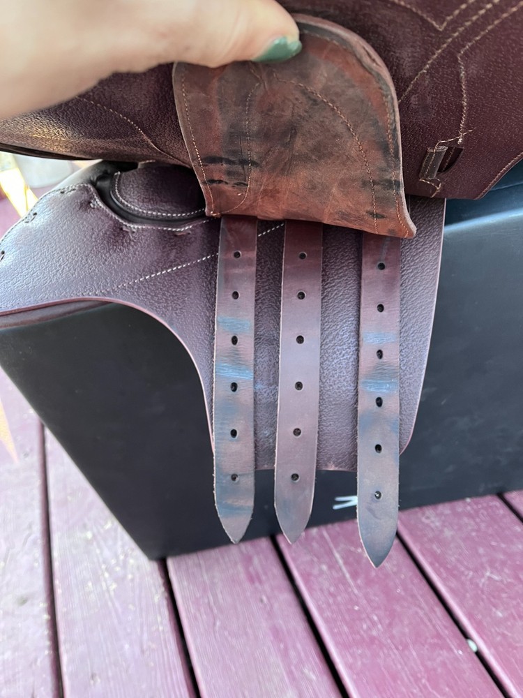 Devoucoux Chiberta Enara 2024 medium tree 17.5” 2AA flap