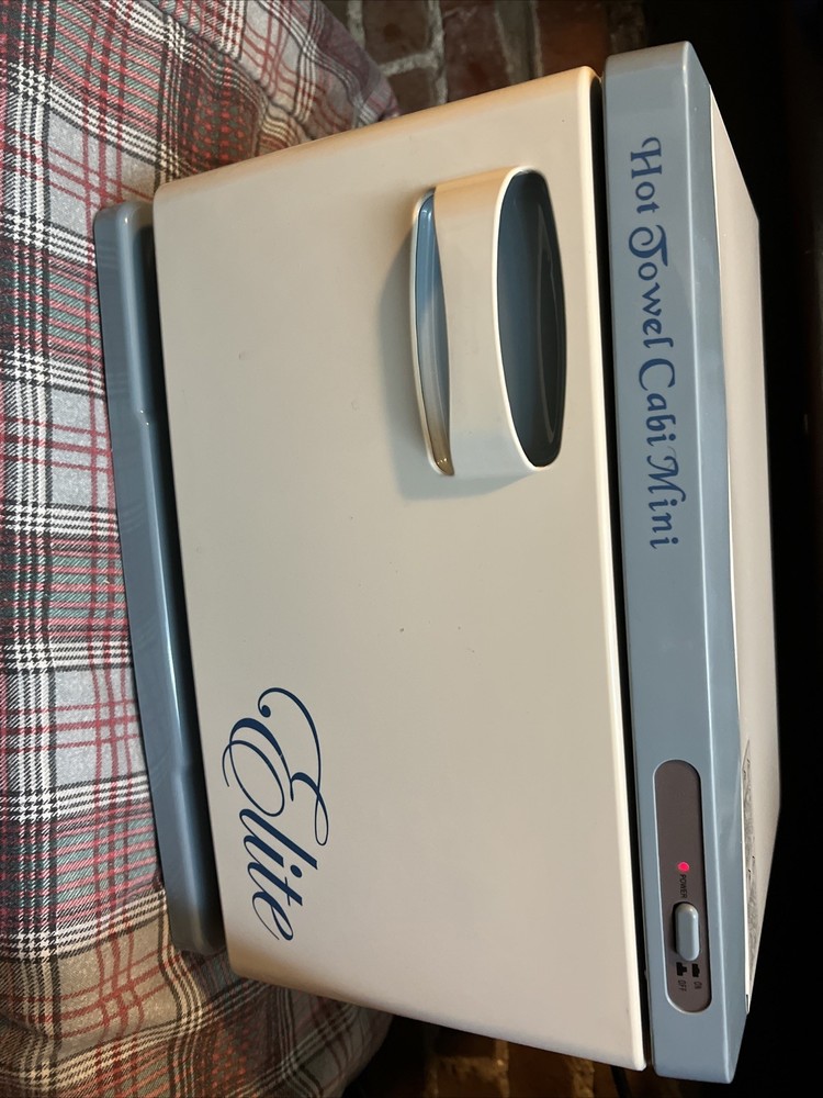 Elite Mini Hot Towel Warmer. White.