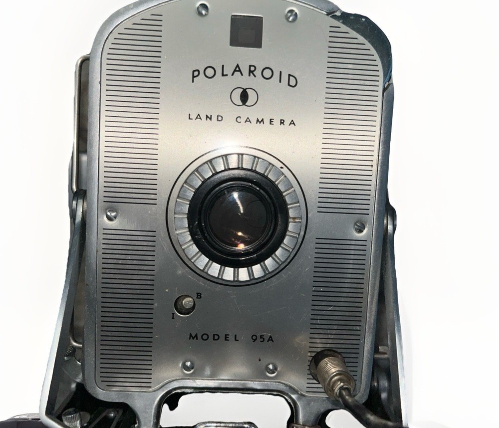 Polaroid Land Camera Model 95A w/ Flash – Beautiful Display Piece – Untested
