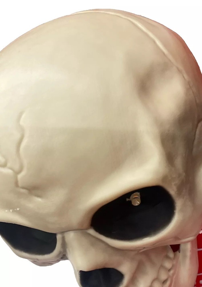 Skull Plastic Eyes Light Up Red