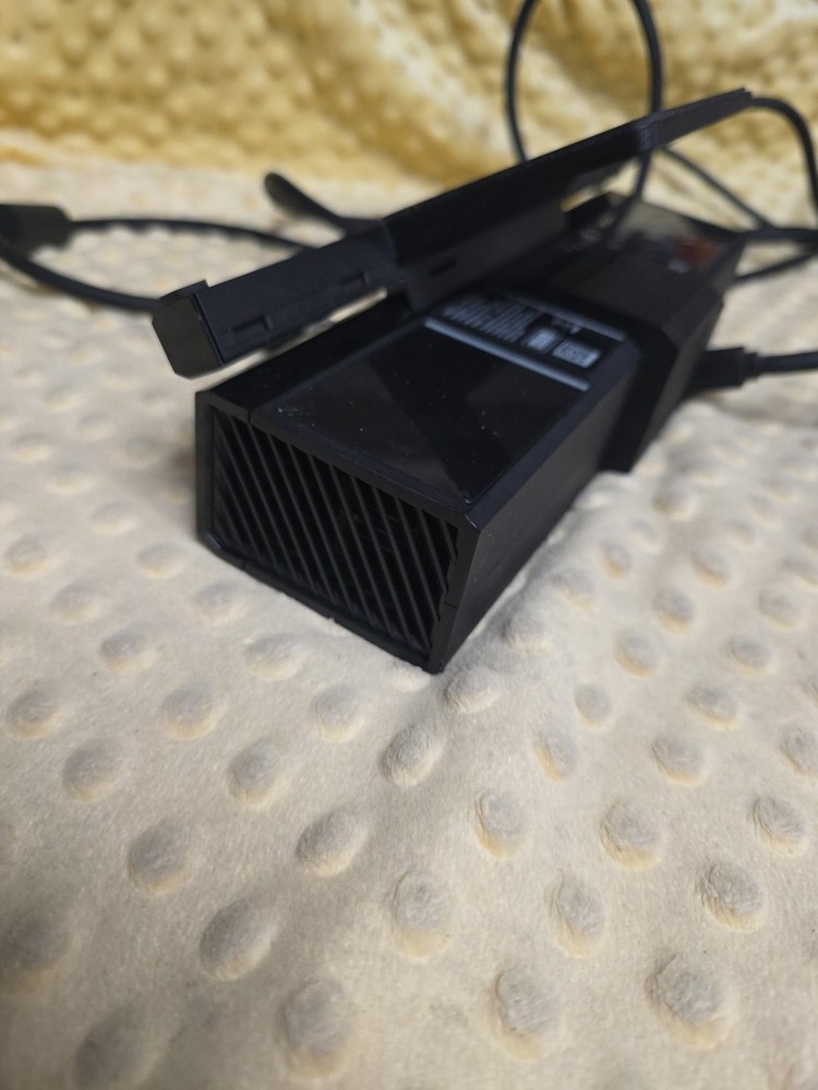 Microsoft Xbox One Kinect Camera Motion Sensor Bar Model 1520 Works Tested