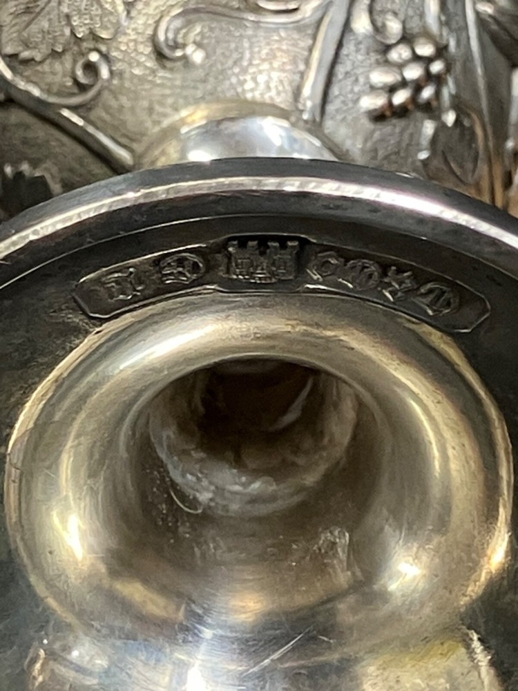 VINTAGE EMBOSSED CHERUBS & GRAPES KIDDUSH CUP SILVER PLATED 5"X3"