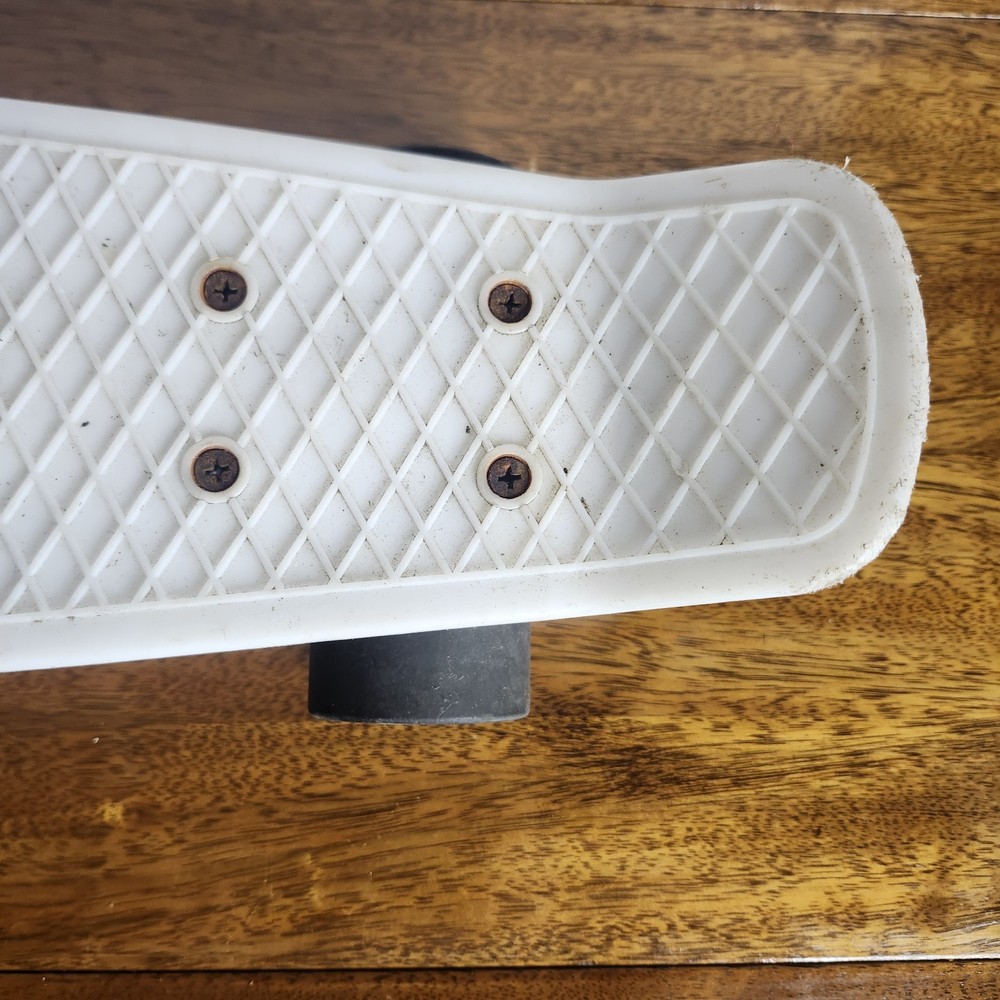 OLD SKATEBOARD Unbranded Good Preowned Condition