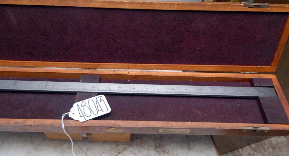 Starrett 24" vernier caliper (inv 48043)