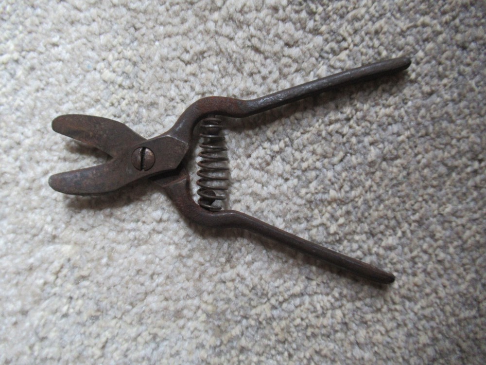 Antique Spring Loaded Scissors Pruning Shears Snips