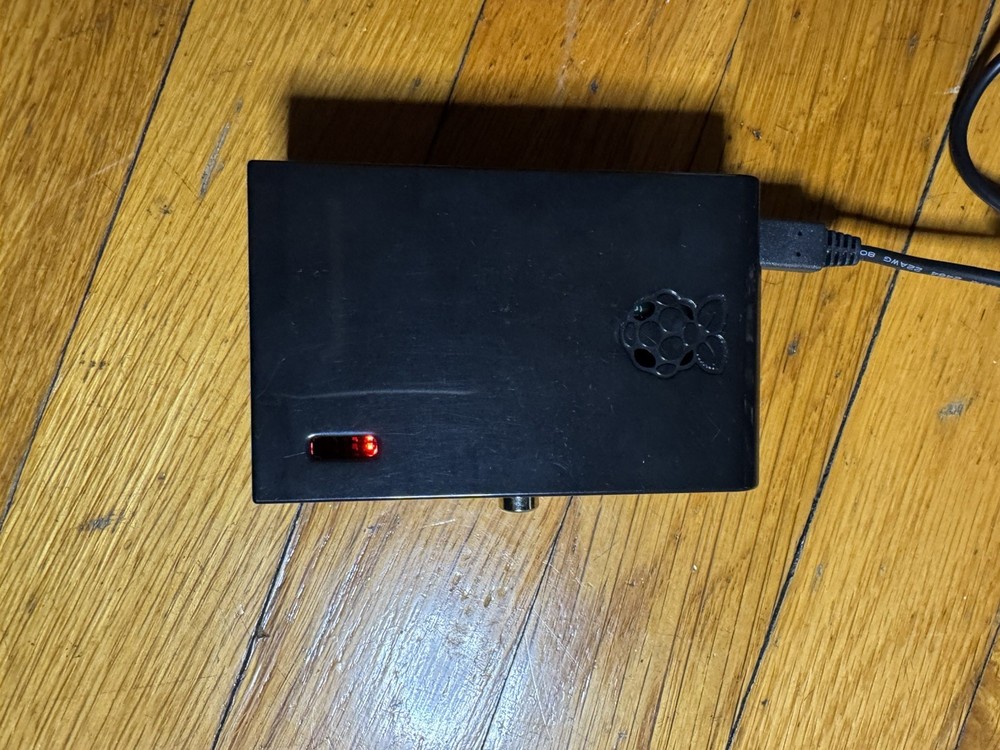 Original Raspberry Pi 1 Model B with Case and Micro USB power cable *TESTED*