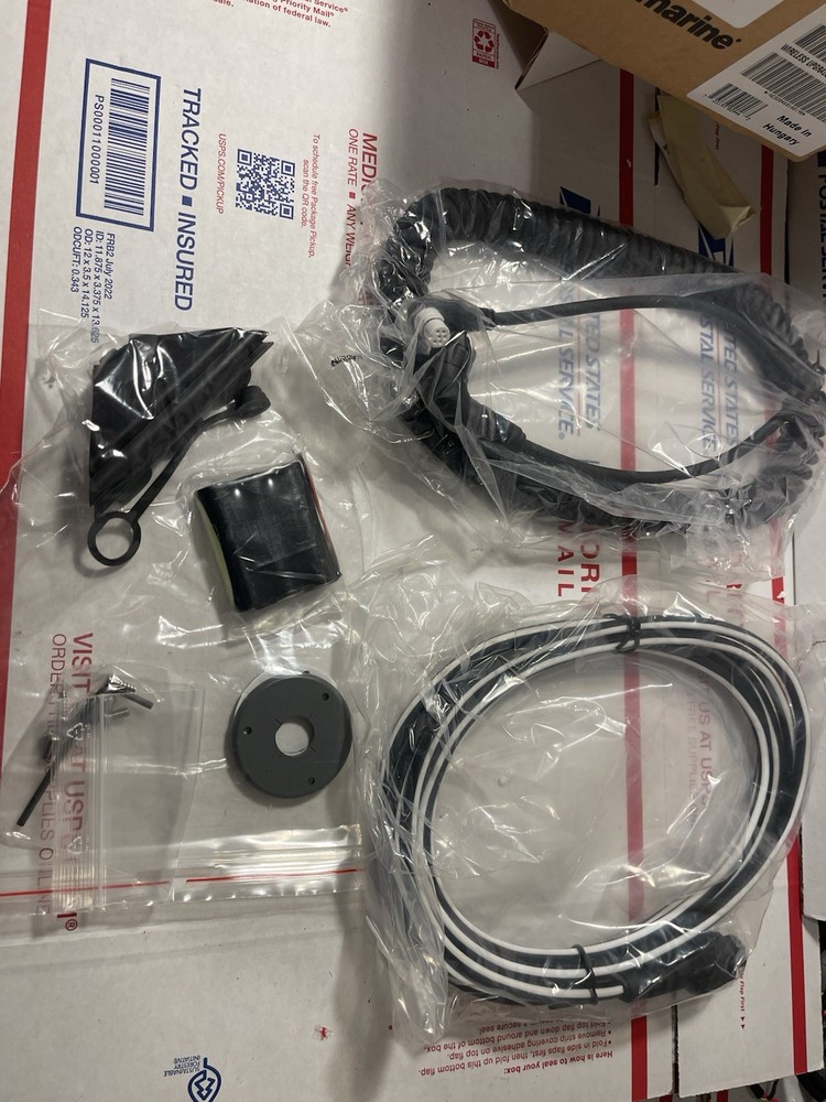 Raymarine Wireless Upgrade Kit – E02046 For G-Series Command Keyboard