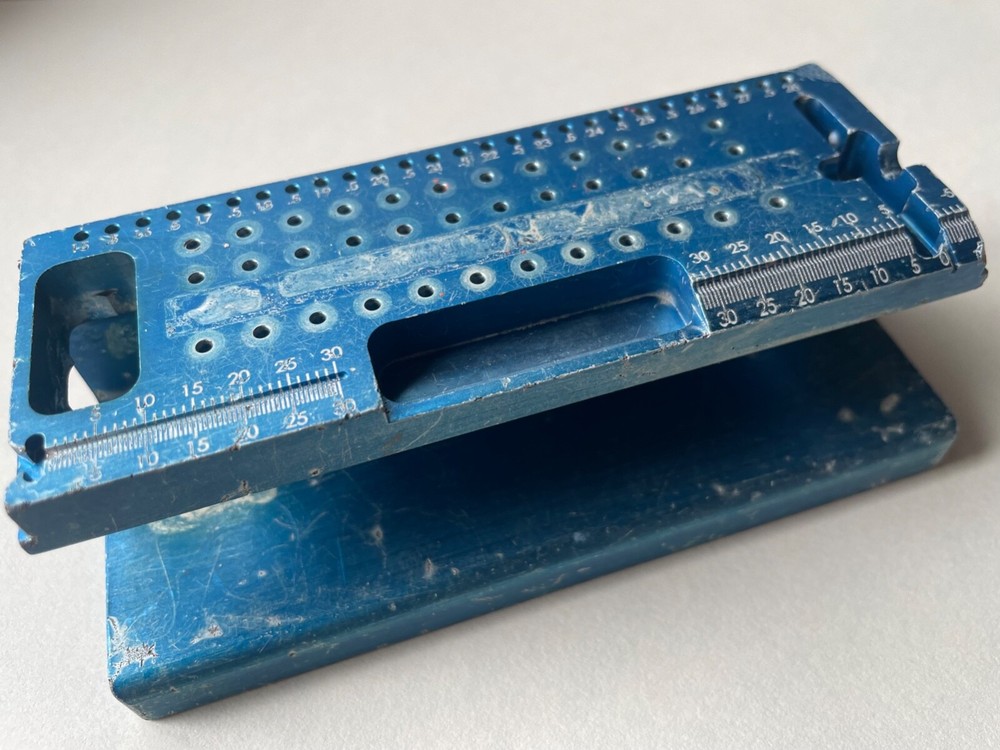 endodontic file holder block, autoclavable 