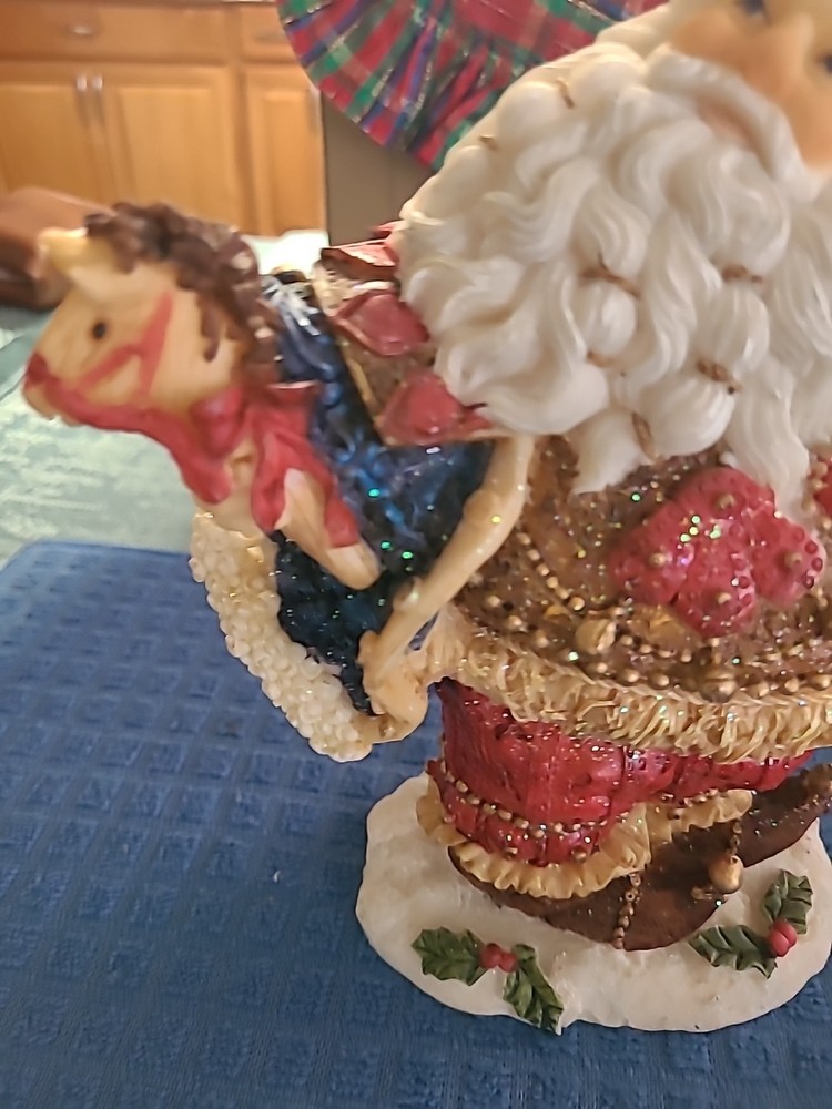 vtg santa Figurine (BIN A)