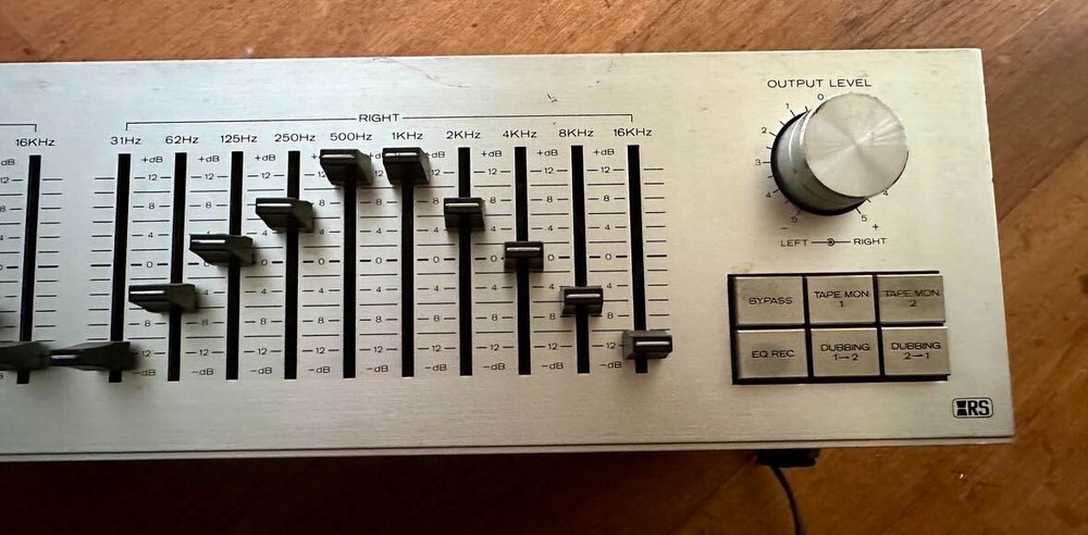 1980's Realistic 10 Band Stereo Frequency Equalizer Model 31-2005 fully tested