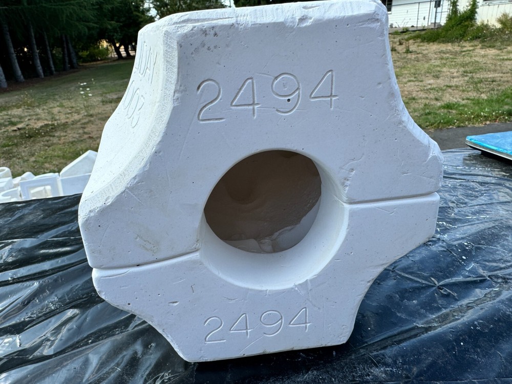 VINTAGE DOC HOLLIDAY CERAMIC MOLD #2494 PIG PLANTER