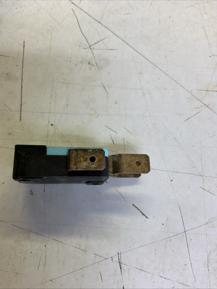 MICRO SWITCH LIGHT BLUE SET OF 10 PCS