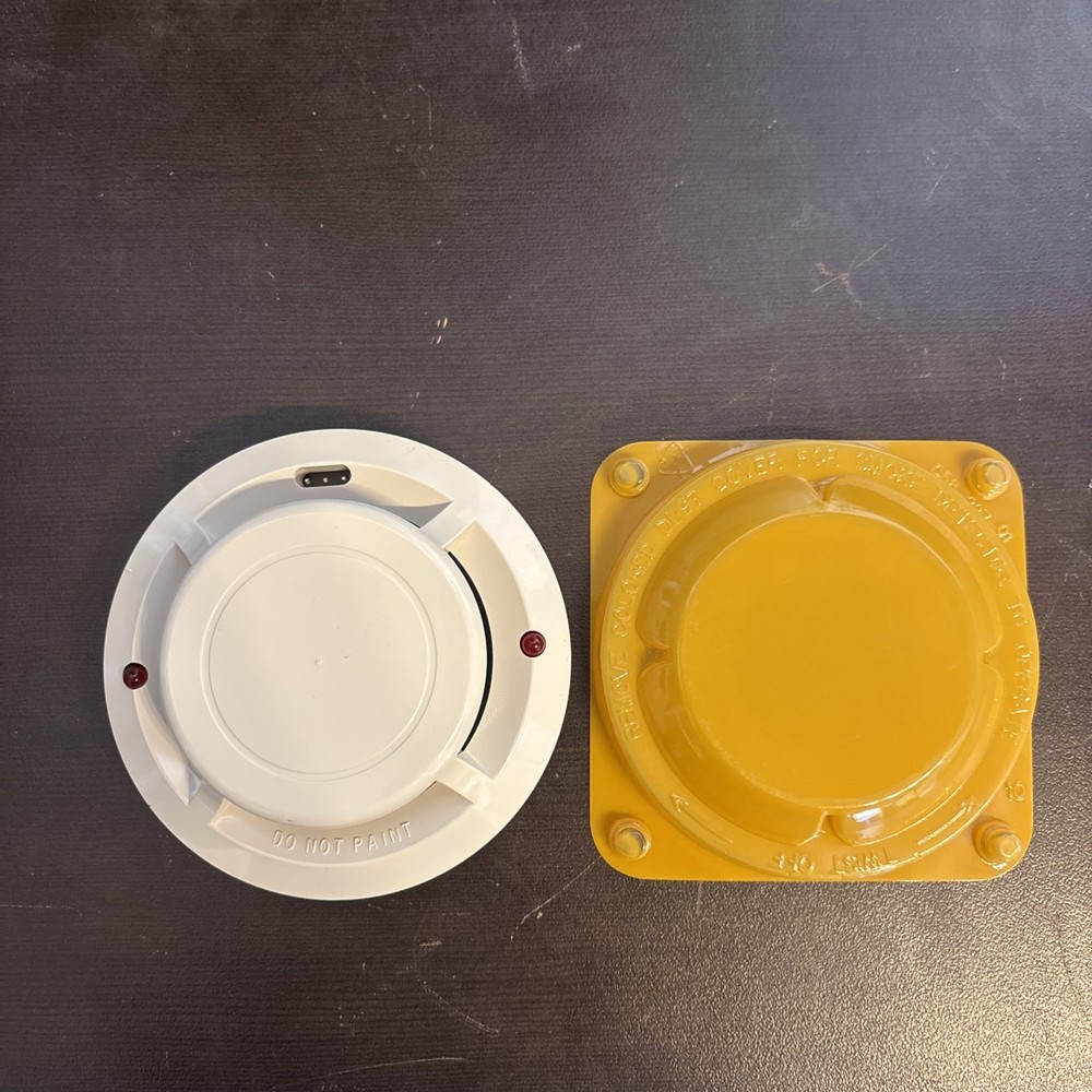 System Sensor 1151A SMOKE DETECTOR