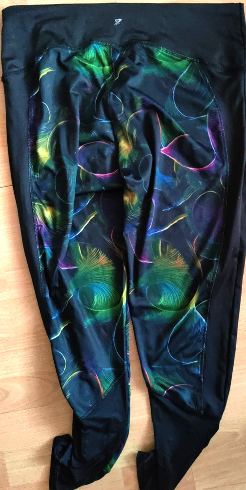 Worn twice primark workout legging with hidden pocket