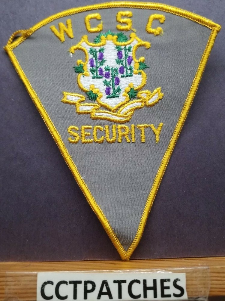 WESTERN CONNECTICUT STATE COLLEGE UNIVERSITY SECURITY (TAN) SHOULDER PATCH CT