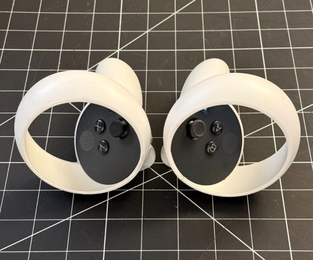 Genuine OEM Oculus Quest 2 Left + Right Controllers PAIR Working + Fully Tested