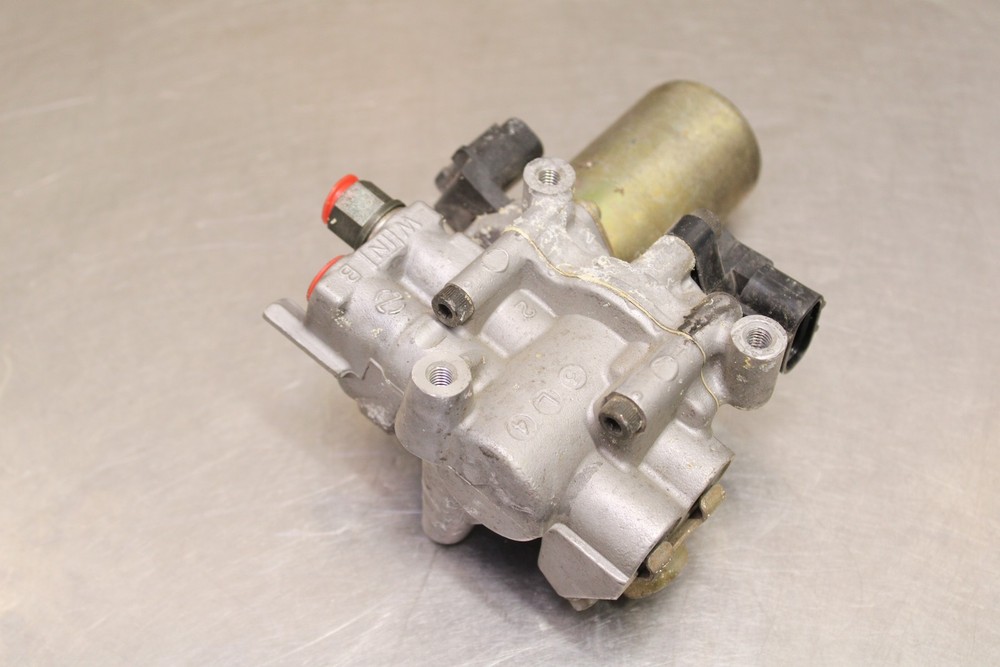02-05 INTERCEPTOR 800 VFR800 ABS PUMP UNIT MODULE FRONT