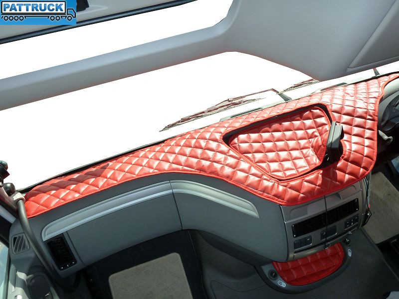 DASH MAT-RED ECO LEATHER FIT DAF XF 106