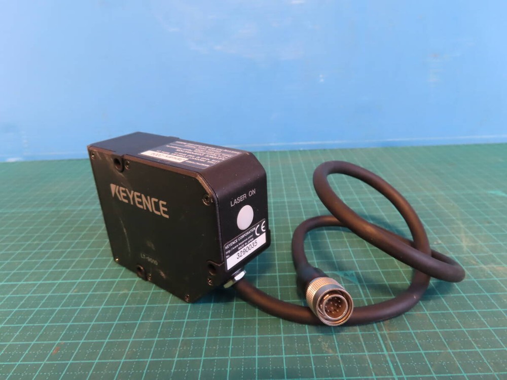 KEYENCE LT-9010 Confocal Laser Displacement Sensor