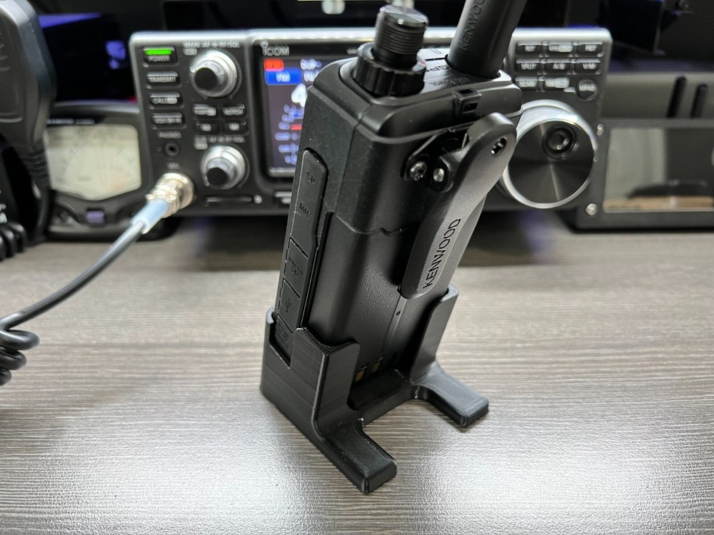 Kenwood TH-D75A Handheld Transceiver Desktop Stand