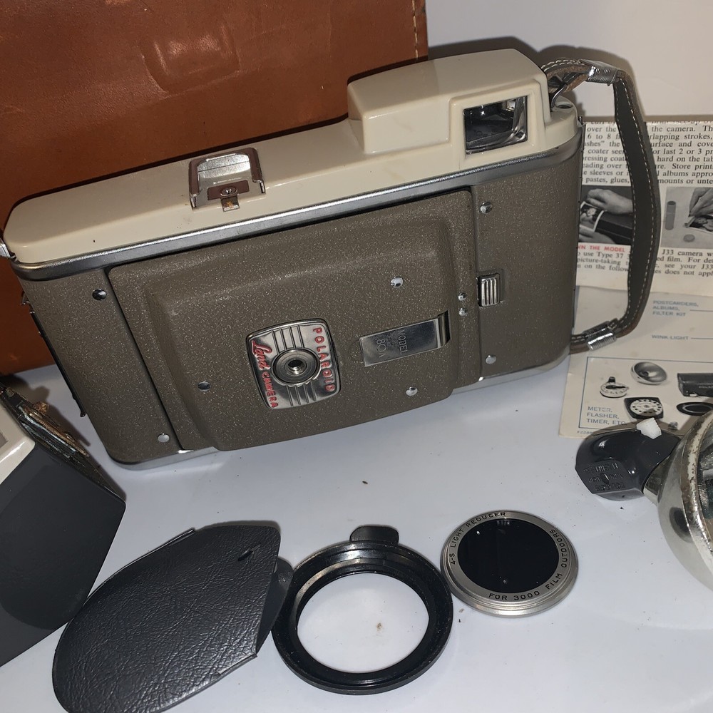 Polaroid Highlander Camera Model 80A Camera w/ Case, ++UNTESTED AS IS For Parts
