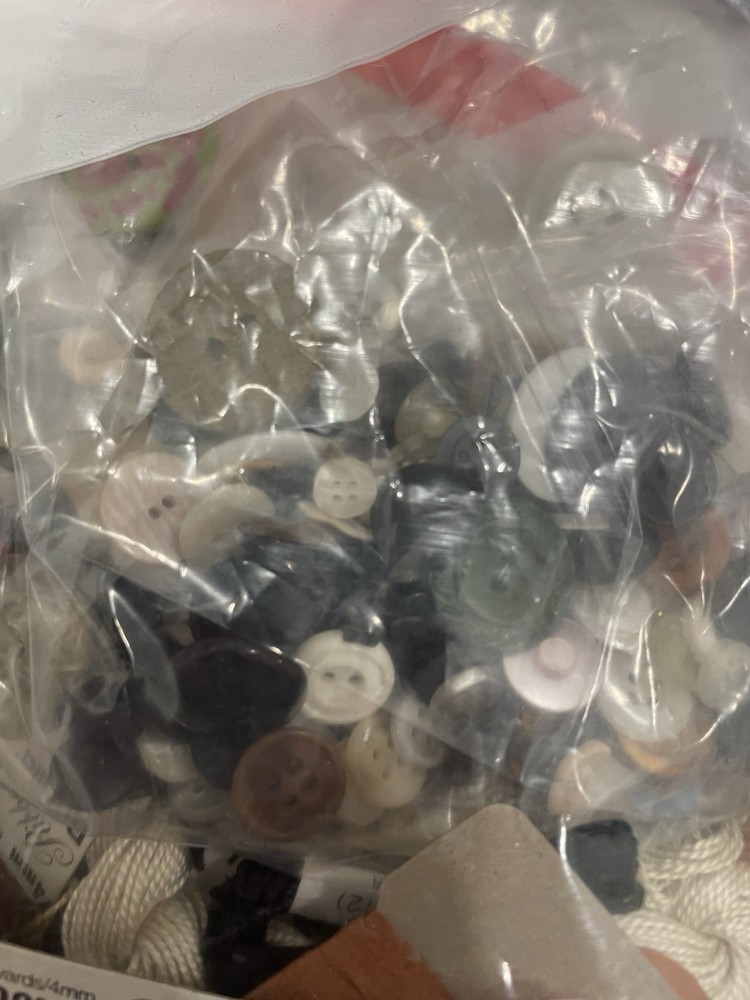 EMBROIDERY THREAD- Multi Variations And Buttons . Misc, Crafting Bag