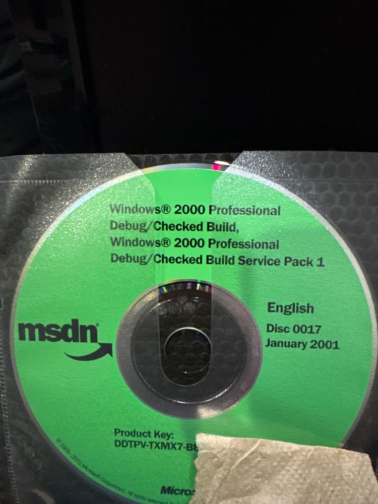 BRAND NEW MSDN Microsoft Windows 2000 Professional Debug/Checked Build,SP1, Key