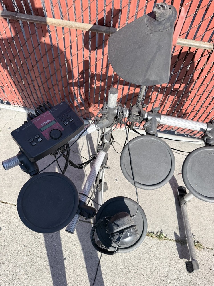 Yamaha DTXPLORER Electronic Drum Set With Trigger Source Module & Wires