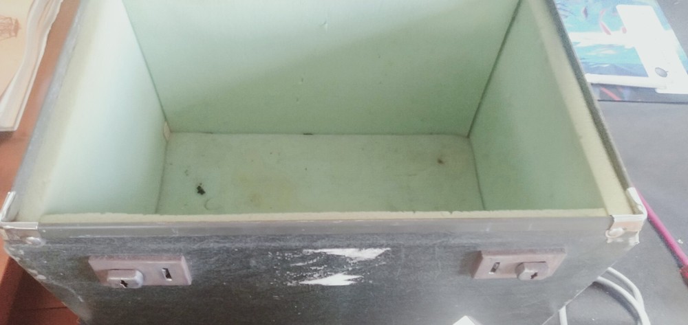 Lucky Cassette Projector Model 230 - Vintage projector