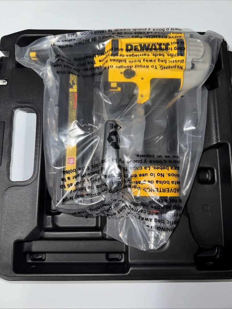 DEWALT 18 Gauge Narrow Crown Staple DWFP1838