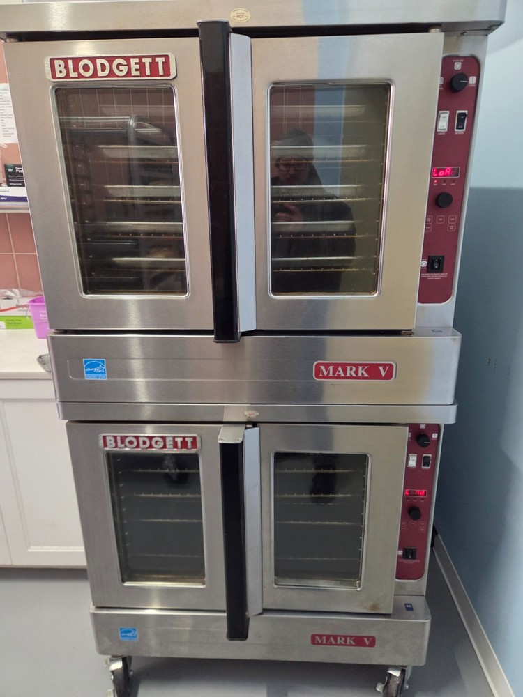 Mark V100 Convection Oven