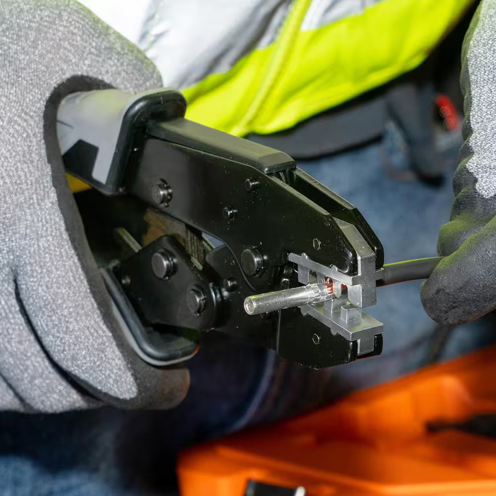 Solar Ratcheting Crimper for MC4 Connectors