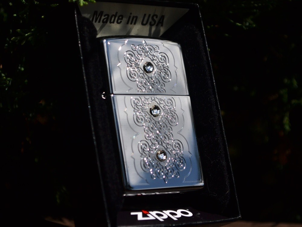 Victorian Pattern Zippo Lighter - Rotary Engraved - Three Swarovski Crystals