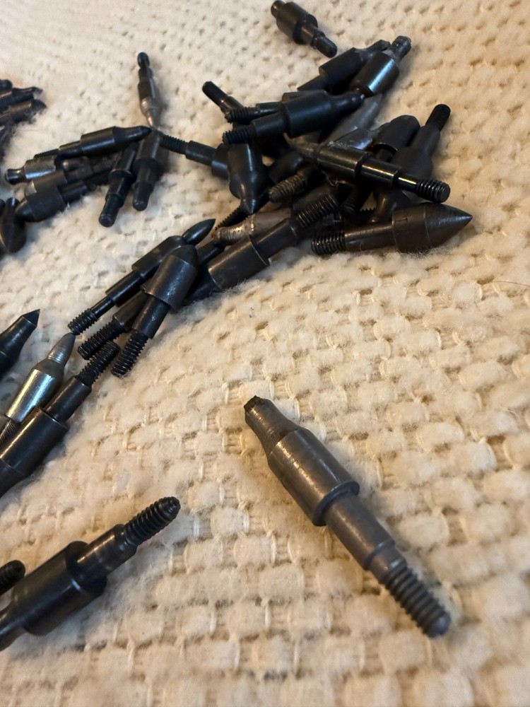Lot of 70 Archery Field Tips