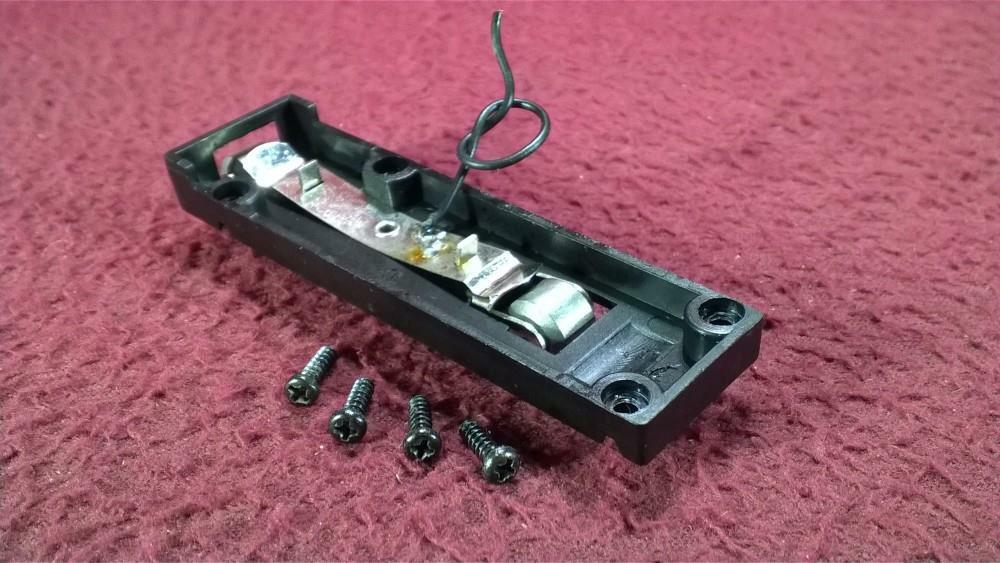 LIONEL 18455 TIE-JECTOR - COLLECTOR ROLLER ASSY