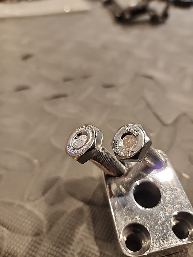 Suntour Crank Bolts