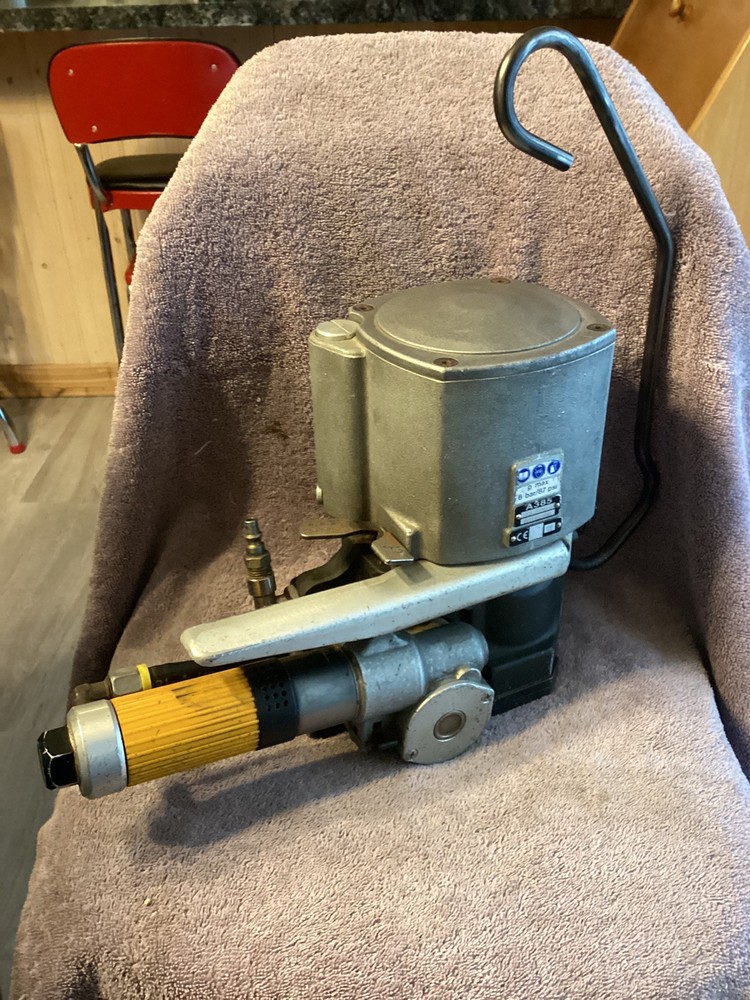 FROMM….A385… 3/4"….PNEUMATIC STRAPPING TOOL….VERY GOOD SHAPE