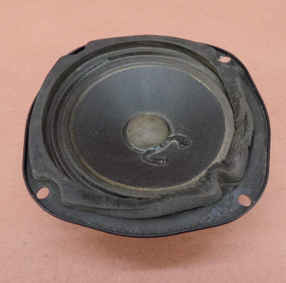 1991-1995 Harley Davidson FLHTC Electra Glide Classic FRONT AUDIO SPEAKER