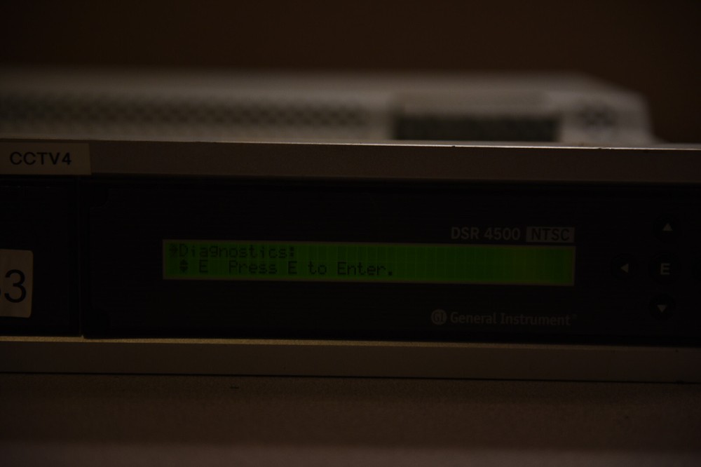 General Instruments DSR-4500 Commercial Satellite Receiver Decoder