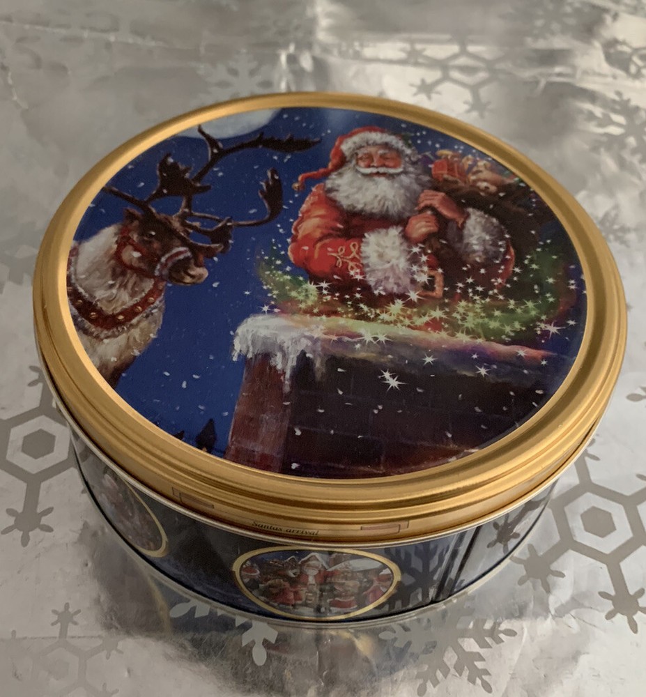 ❤️Jacobsen's Bakery Denmark SANTA'S ARRIVAL. 5.5X2” Christmas EMPTY TIN