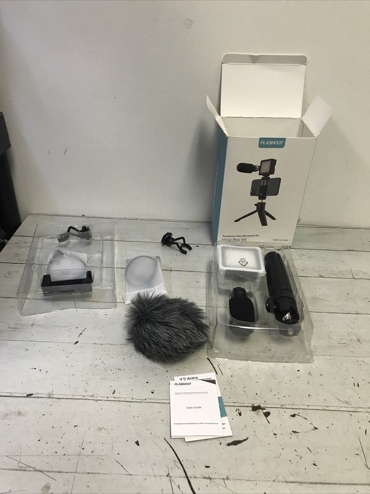FLASHOOT  Vlogging Kit Phone Video Kit Accessories: Phone Tripod, mic, light