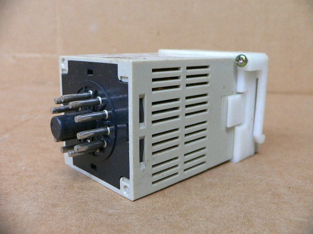 Omron H7cl-A Counter (Missing Front Plate)
