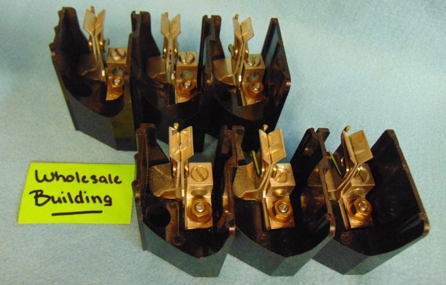 DISCONNECT SWITCH, LOT OF 2
