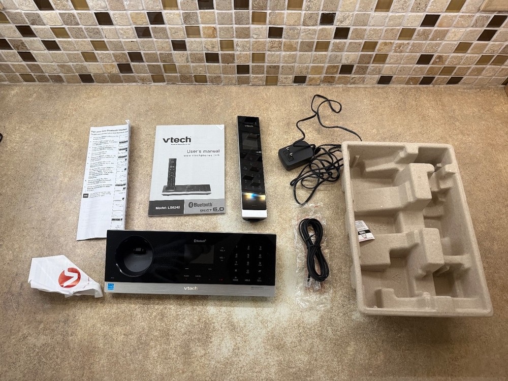 VTech LS6245 Single Line Phone Bluetooth Speakerphone