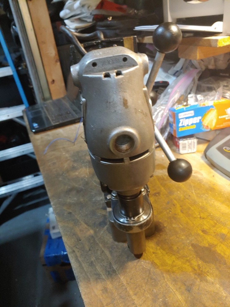 Hougen Portable Magnetic Drill model 10902