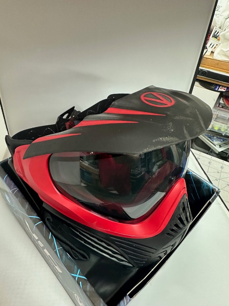 Virtue Vio Contour Extends Mask - Red/Black