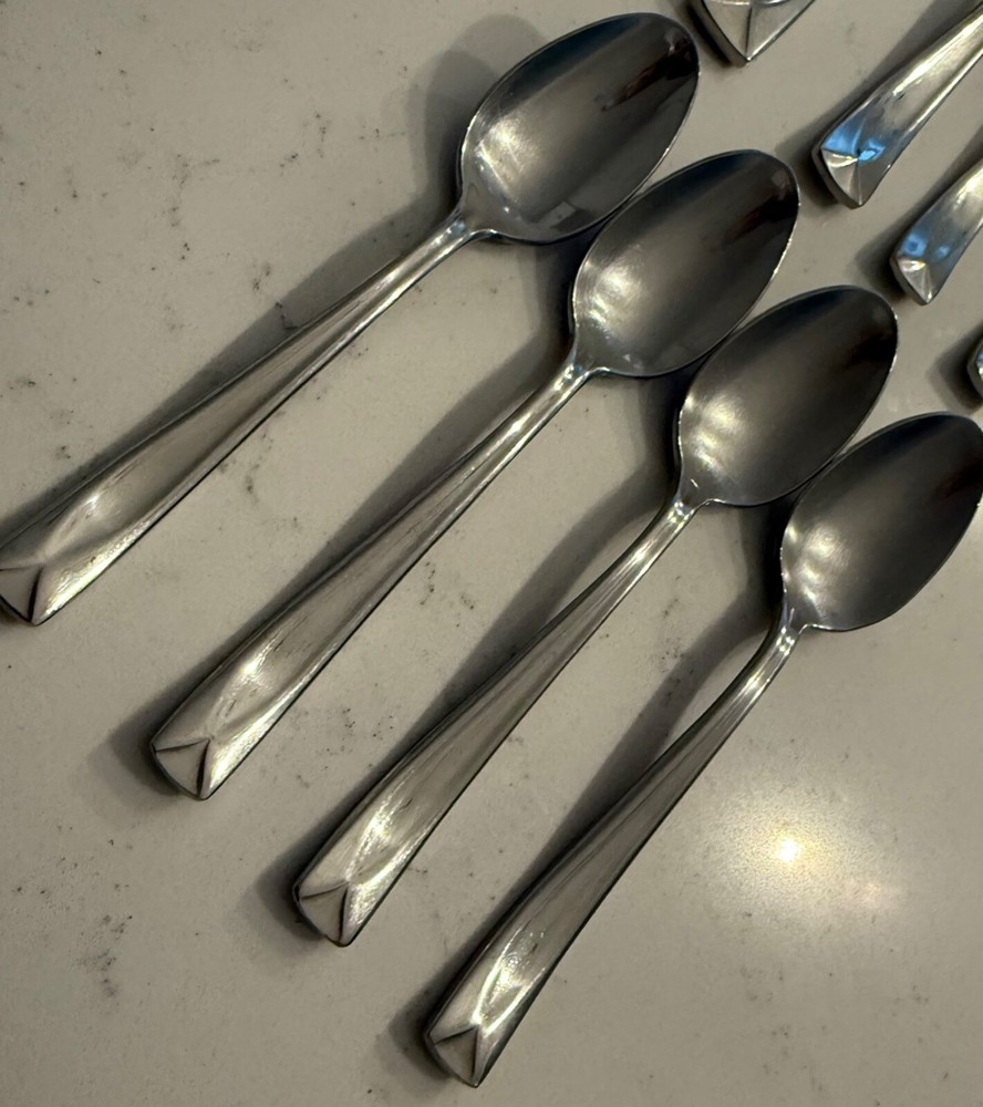 Oneida Lincoln Stainless Flatware 13 PC