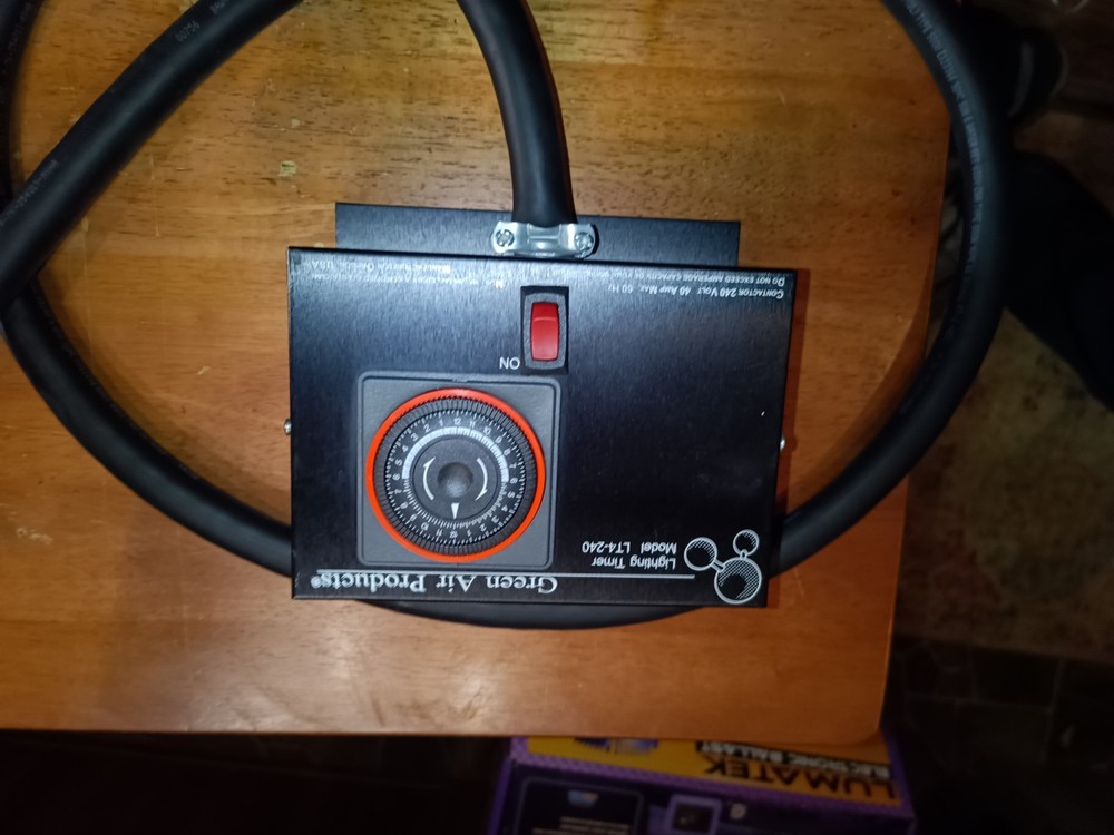 Green Air 220v Lighting Timer