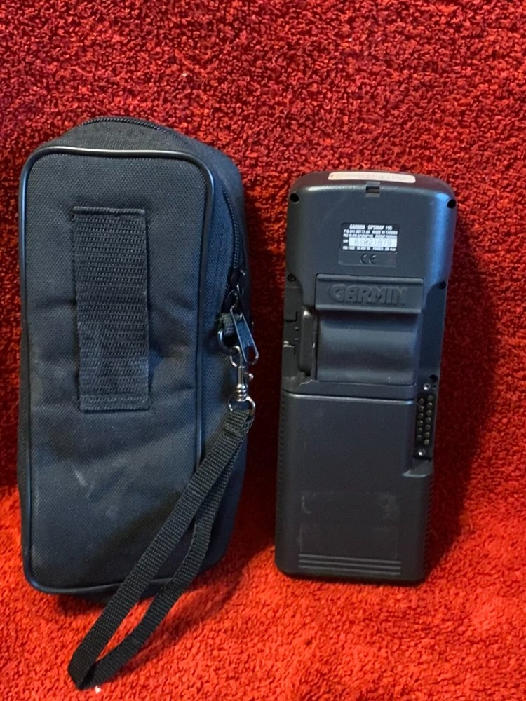 GARMIN GPSMAP 195 WITH CARRYING CASE CORE NOT WORKING