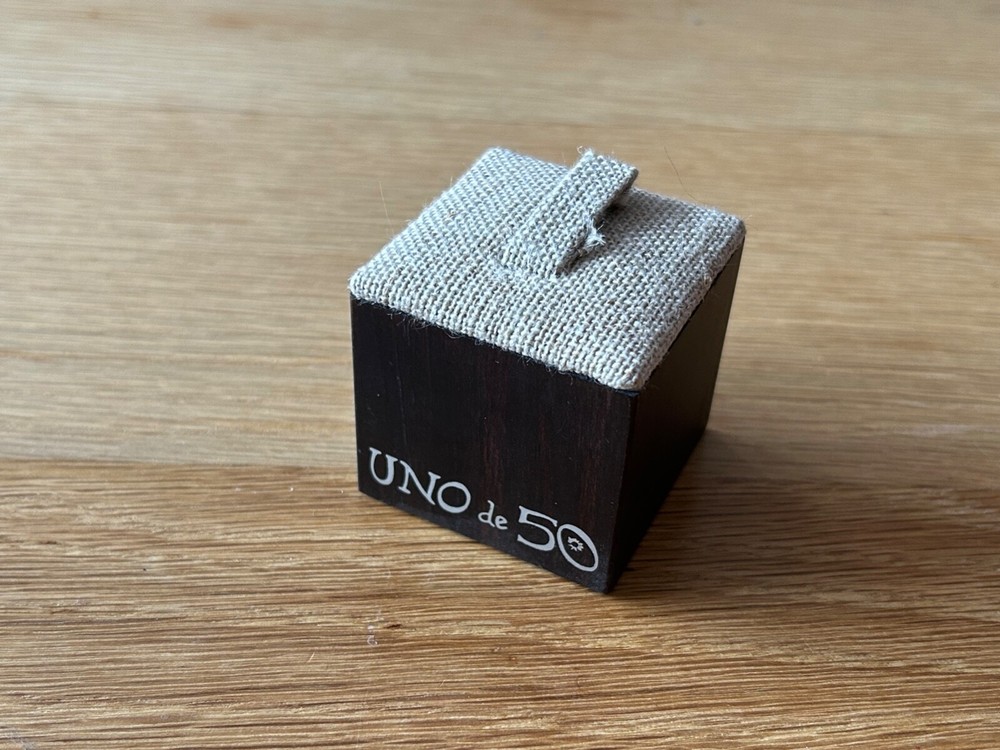 UNOde50 - UNO De 50 - Support For Ring - Madera Wood